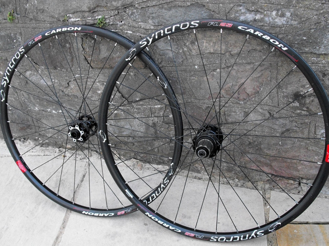 syncros carbon wheelset